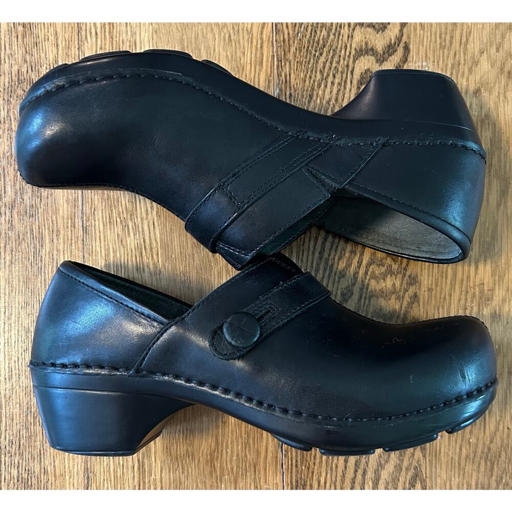 Dansko Solstice Button Strap Clogs Black Leather … - image 3